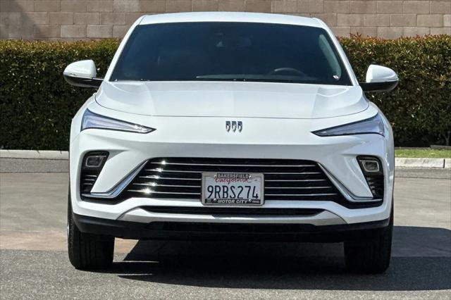 2025 Buick NV Preferred FWD