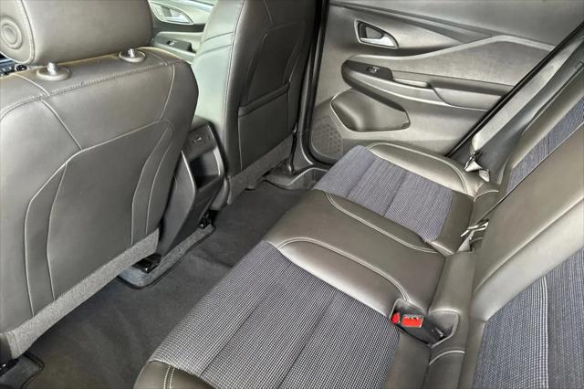 2025 Buick NV Preferred FWD