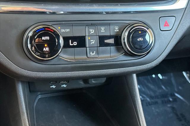 2025 Buick NV Preferred FWD