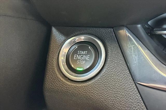 2025 Buick NV Preferred FWD