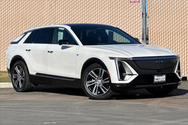 2024 Cadillac iQ Luxury w/1SC