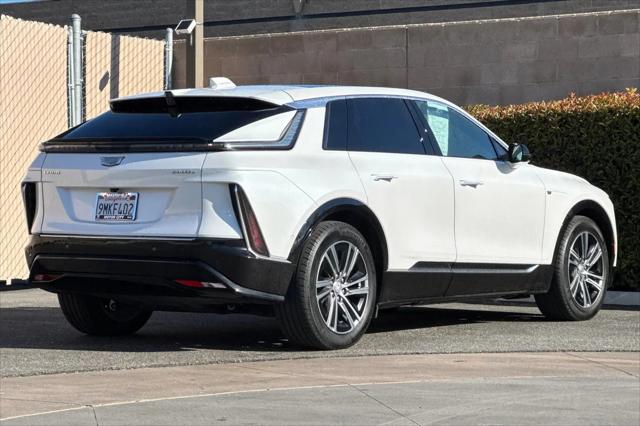 2024 Cadillac iQ Luxury w/1SC