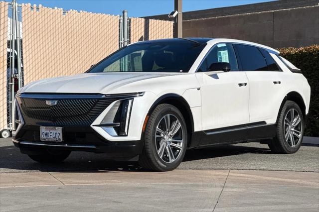 2024 Cadillac iQ Luxury w/1SC
