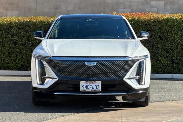 2024 Cadillac iQ Luxury w/1SC