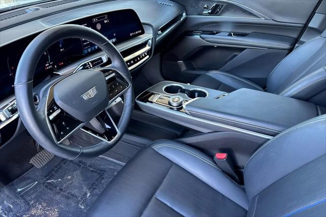 2024 Cadillac iQ Luxury w/1SC