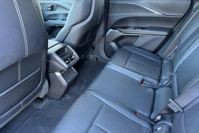2024 Cadillac iQ Luxury w/1SC