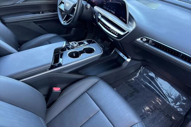 2024 Cadillac iQ Luxury w/1SC