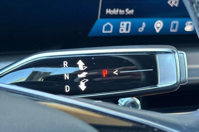 2024 Cadillac iQ Luxury w/1SC