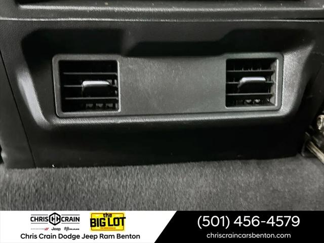2023 Chevrolet Silverado 1500 4WD Crew Cab Standard Bed Custom