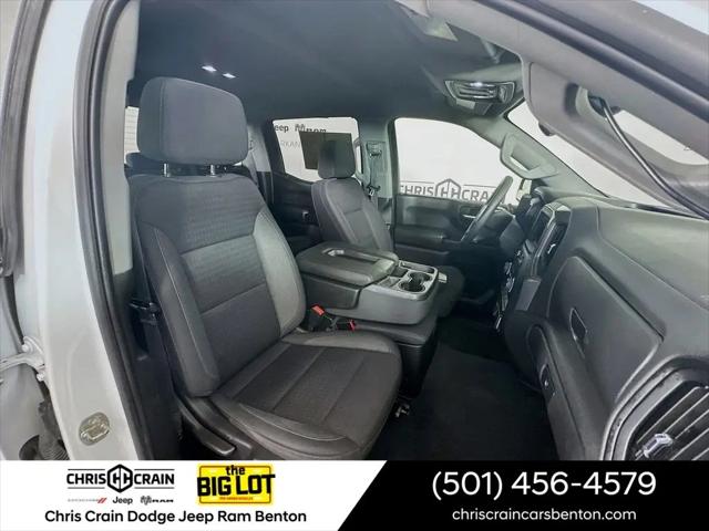 2023 Chevrolet Silverado 1500 4WD Crew Cab Standard Bed Custom