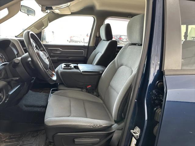 2020 Ram 1500 Big Horn Crew Cab 4x4 5'7" Box