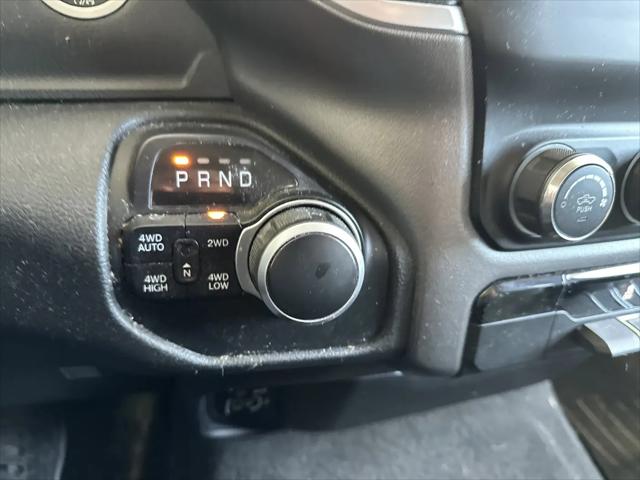 2020 Ram 1500 Big Horn Crew Cab 4x4 5'7" Box