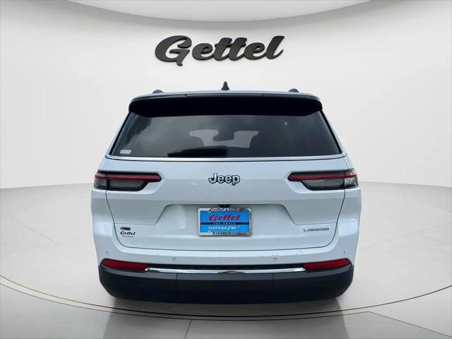 2022 Jeep Grand Cherokee L Laredo 4x2