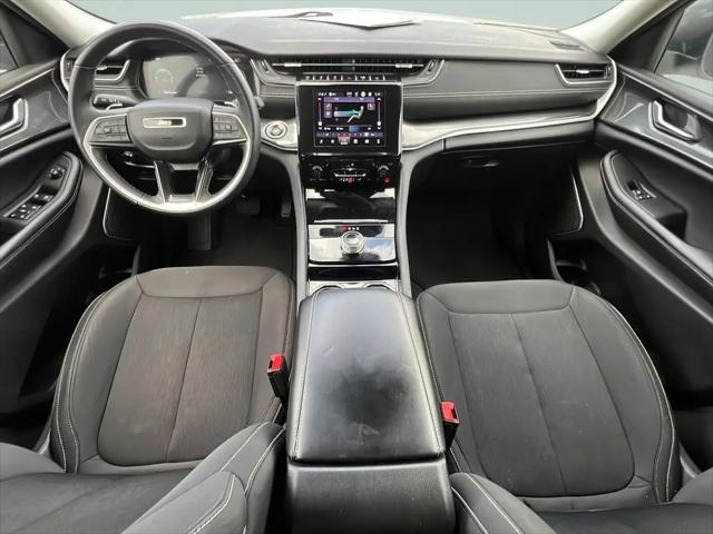 2022 Jeep Grand Cherokee L Laredo 4x2