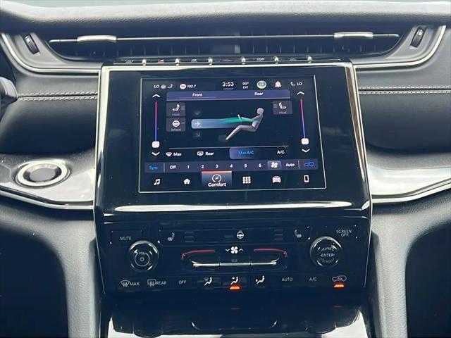 2022 Jeep Grand Cherokee L Laredo 4x2