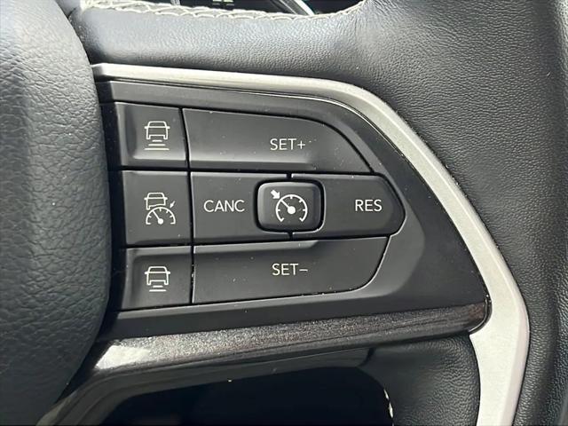 2022 Jeep Grand Cherokee L Laredo 4x2