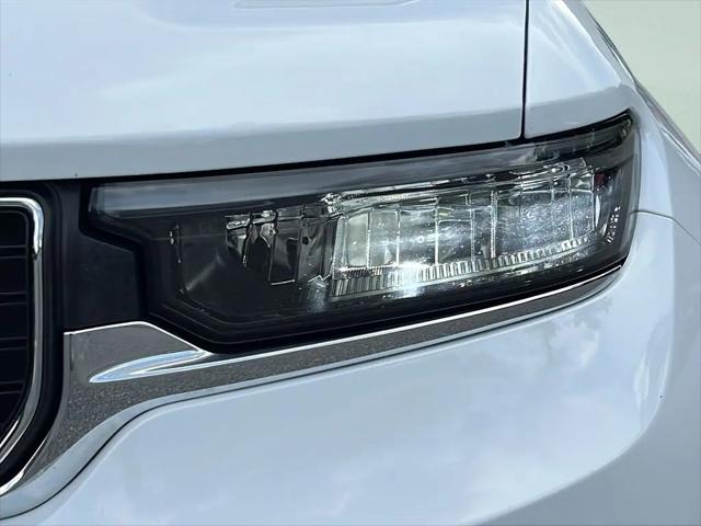 2022 Jeep Grand Cherokee L Laredo 4x2