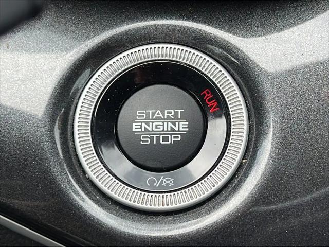 2022 Jeep Grand Cherokee L Laredo 4x2