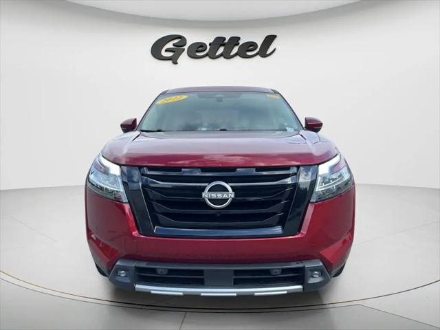 2022 Nissan Pathfinder SL 2WD