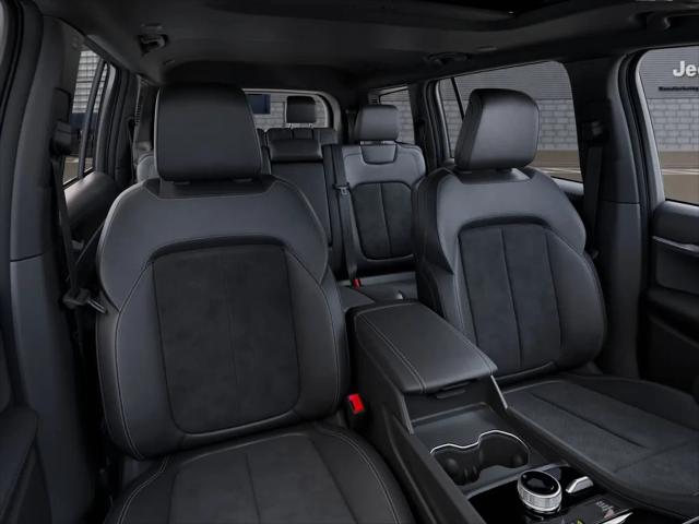 2026 Jeep Grand Cherokee L Altitude 4x4