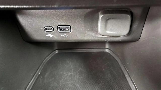 2024 Buick NV Sport Touring FWD