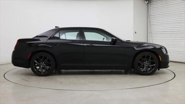 2021 Chrysler 300 Touring