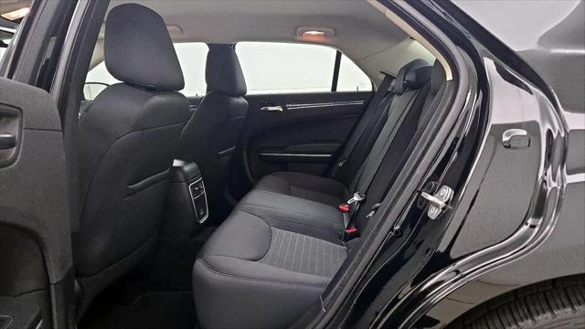 2021 Chrysler 300 Touring