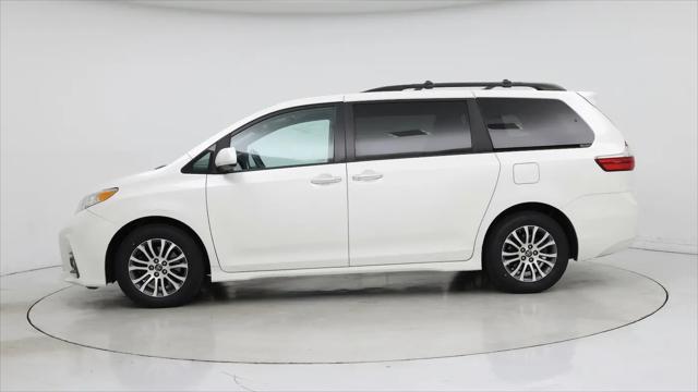 2020 Toyota Sienna XLE