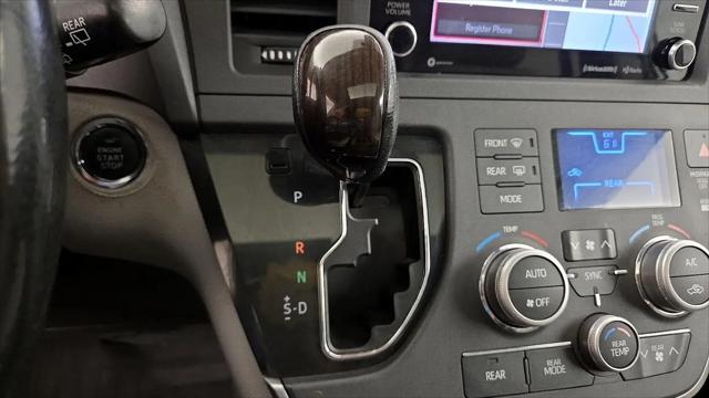 2020 Toyota Sienna XLE