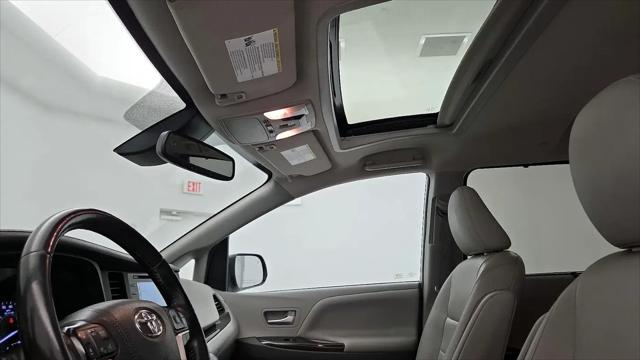2020 Toyota Sienna XLE