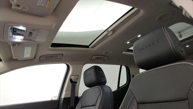 2023 GMC Acadia AWD Denali