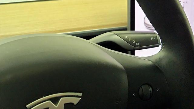 2020 Tesla Model 3 Standard Range Plus Rear-Wheel Drive