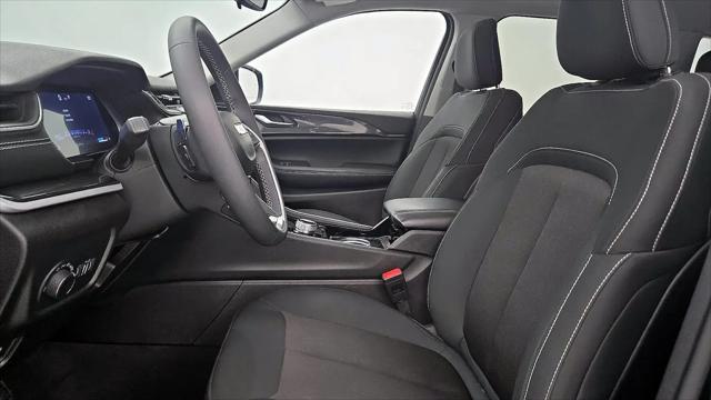 2023 Jeep Grand Cherokee Laredo 4x4