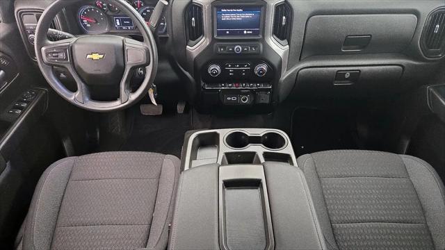 2022 Chevrolet Silverado 1500 2WD Crew Cab Short Bed Custom