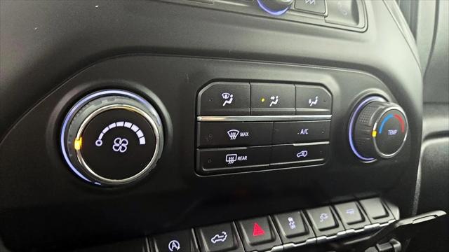 2022 Chevrolet Silverado 1500 2WD Crew Cab Short Bed Custom