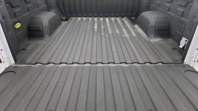 2022 Chevrolet Silverado 1500 2WD Crew Cab Short Bed Custom