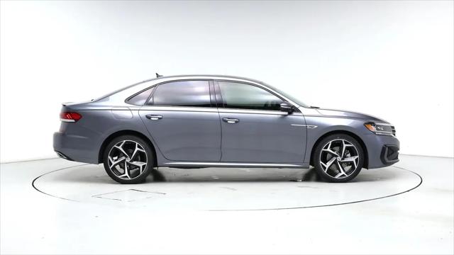 2021 Volkswagen Passat 2.0T R-Line