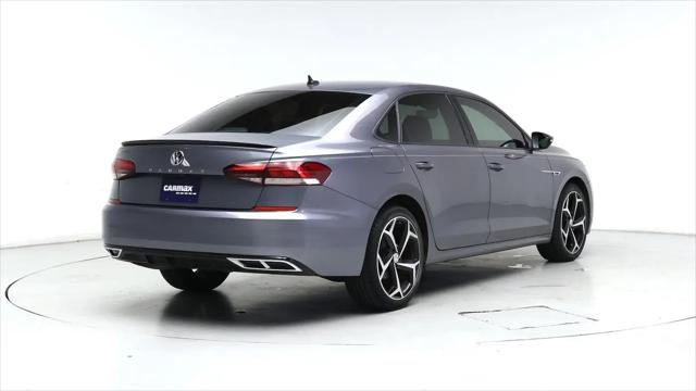 2021 Volkswagen Passat 2.0T R-Line