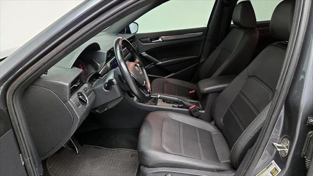 2021 Volkswagen Passat 2.0T R-Line