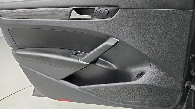 2021 Volkswagen Passat 2.0T R-Line