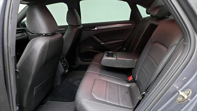 2021 Volkswagen Passat 2.0T R-Line