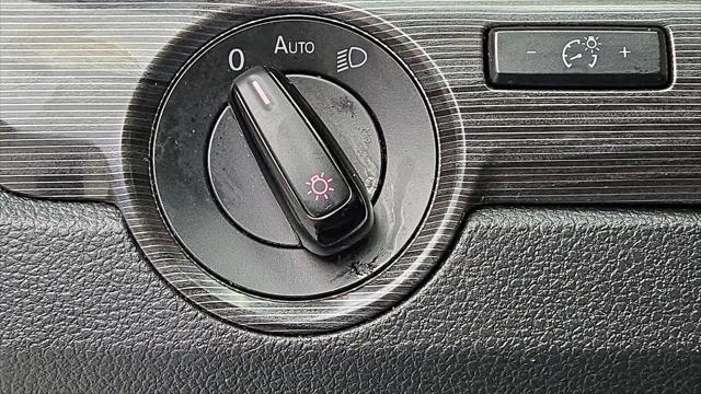 2021 Volkswagen Passat 2.0T R-Line