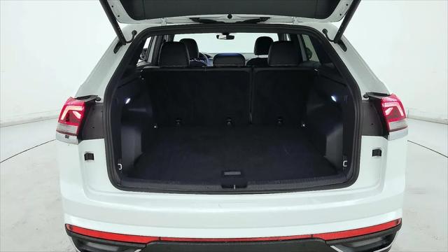 2025 Volkswagen Atlas Cross Sport 2.0T SE w/Technology