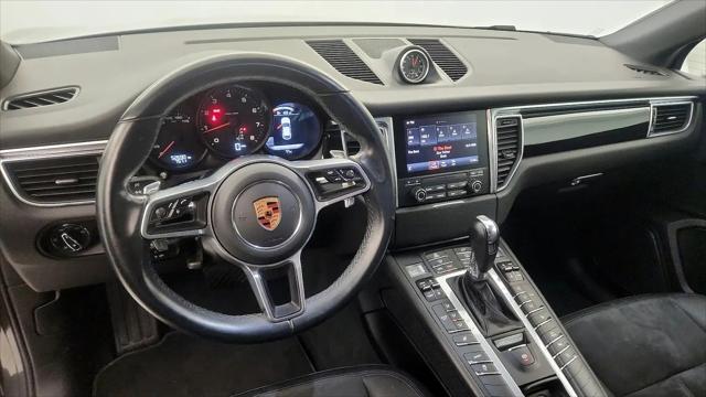 2018 Porsche Macan Macan