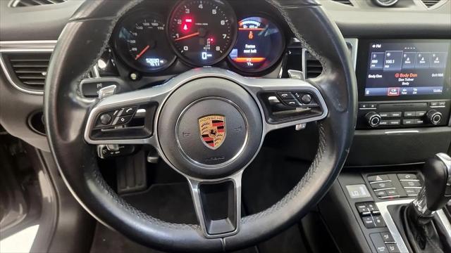 2018 Porsche Macan Macan
