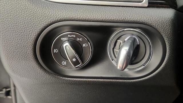 2018 Porsche Macan Macan