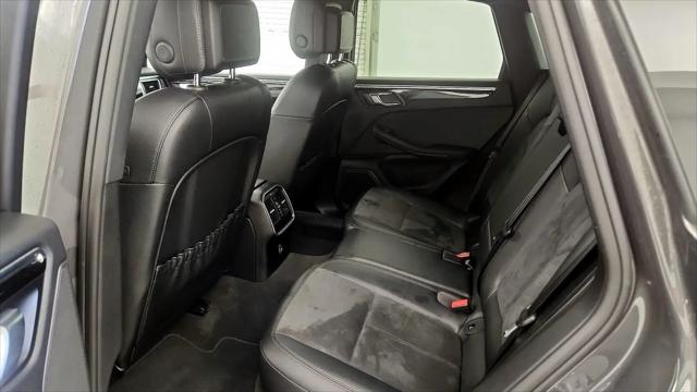 2018 Porsche Macan Macan