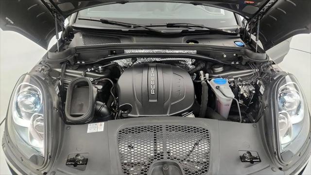 2018 Porsche Macan Macan
