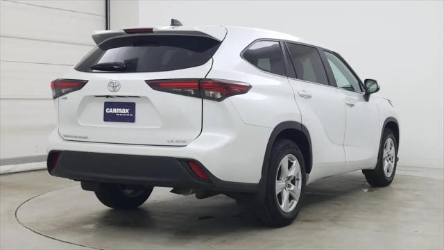 2024 Toyota Highlander LE