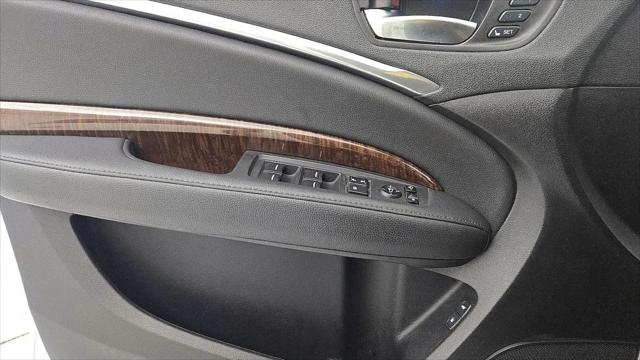 2017 Acura MDX w/Technology & Entertainment Pkgs
